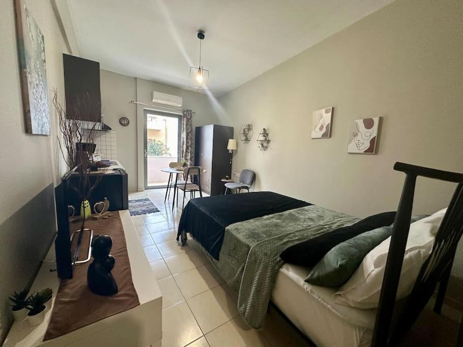 Appartamento Eleni's Near The Airport *