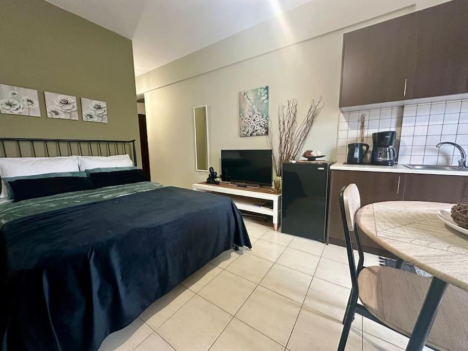 Appartamento Eleni's Near The Airport *